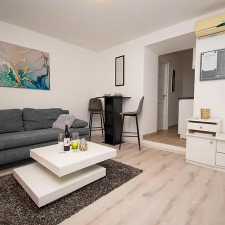 Apartment Oasis Pula
